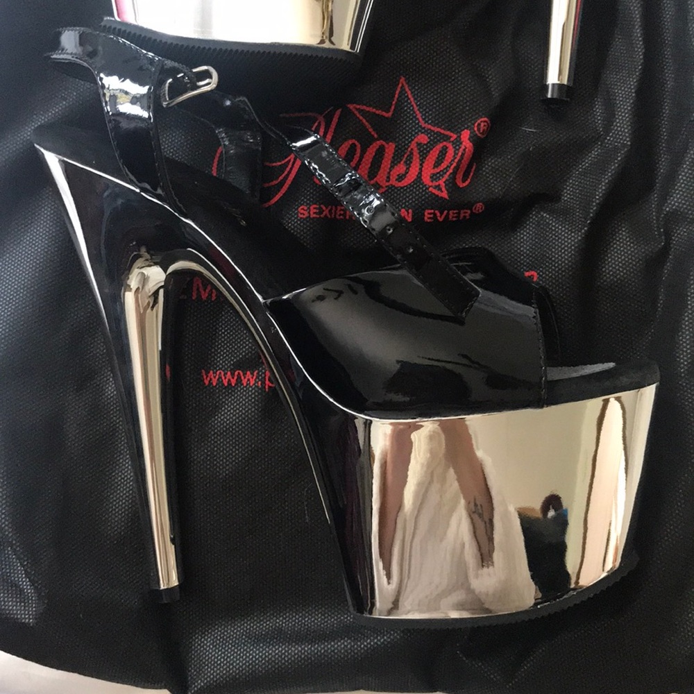 Pleaser heels